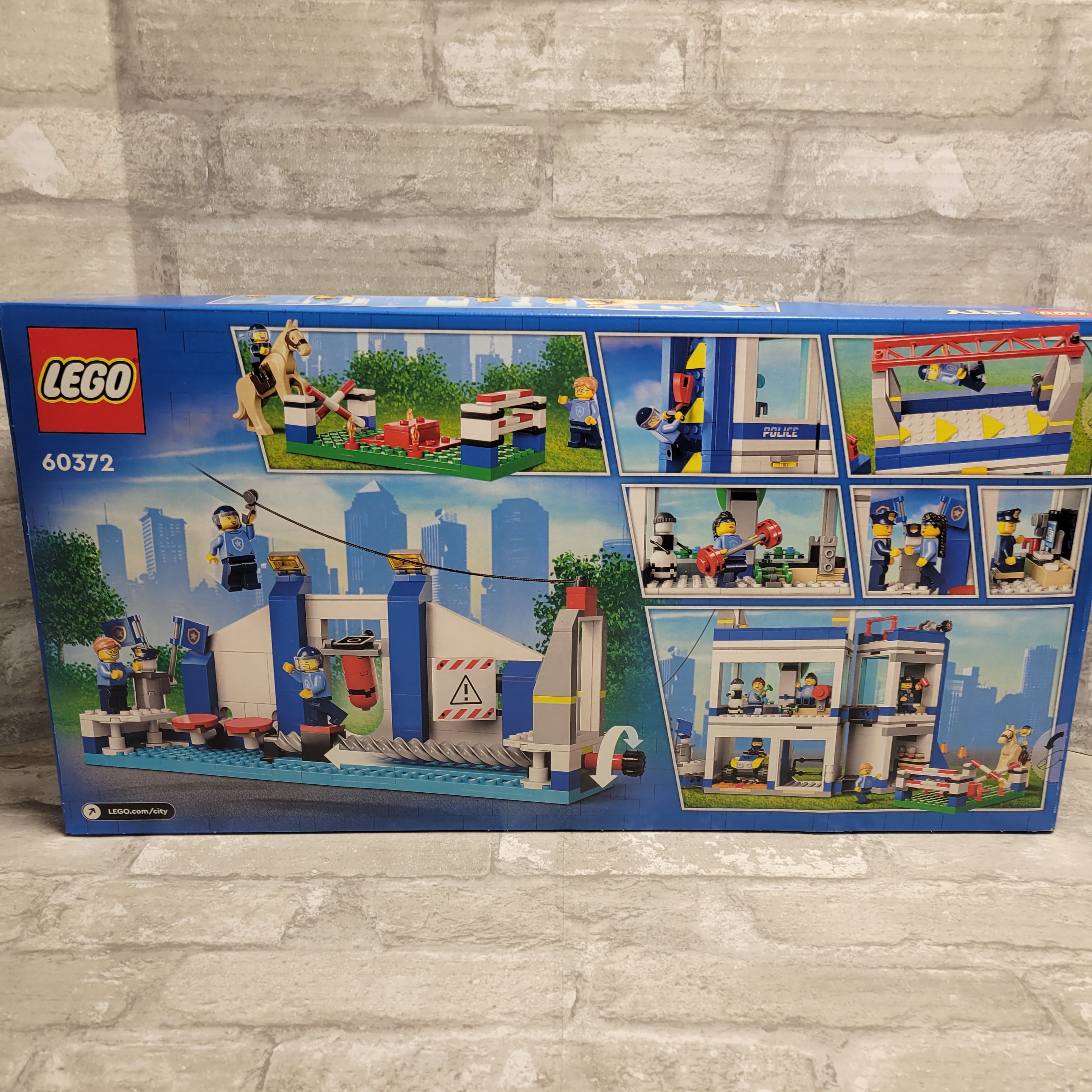 LEGO City Police Training Academy 60372 (8041635807470)